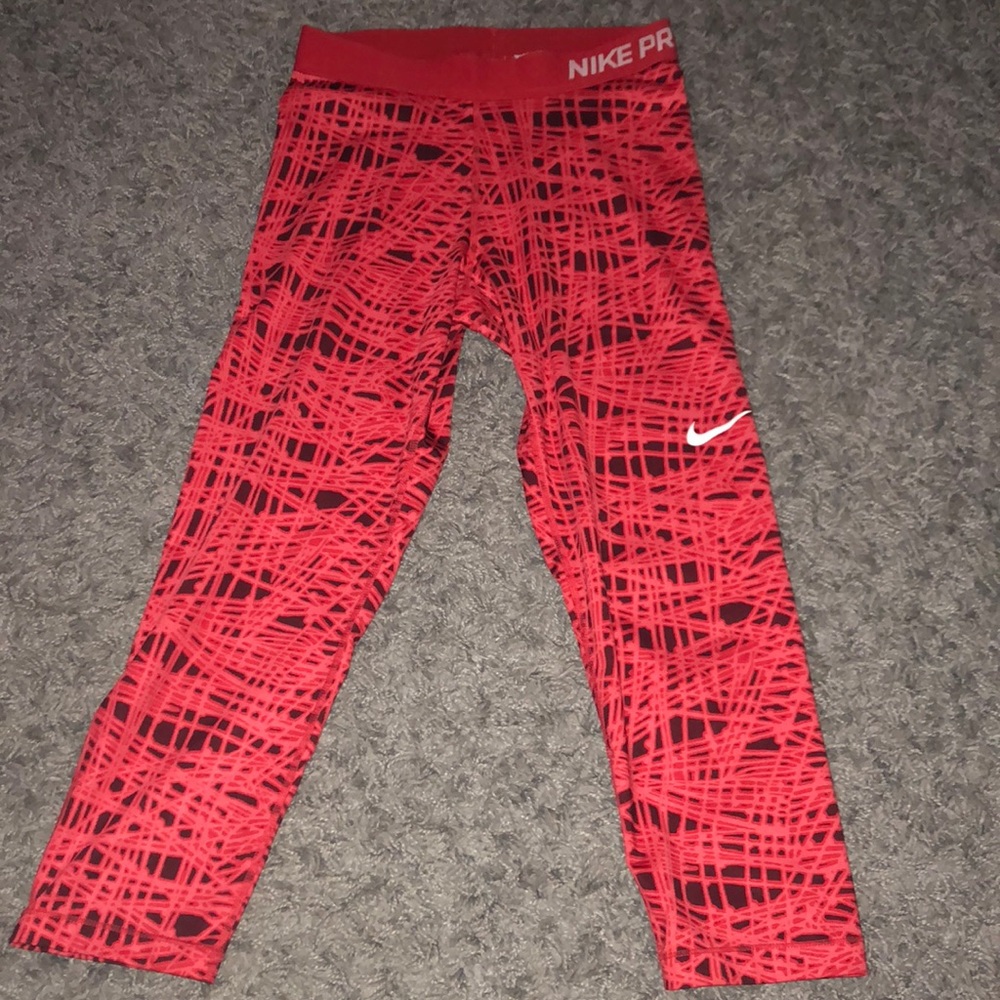 Nike pro spandex capris